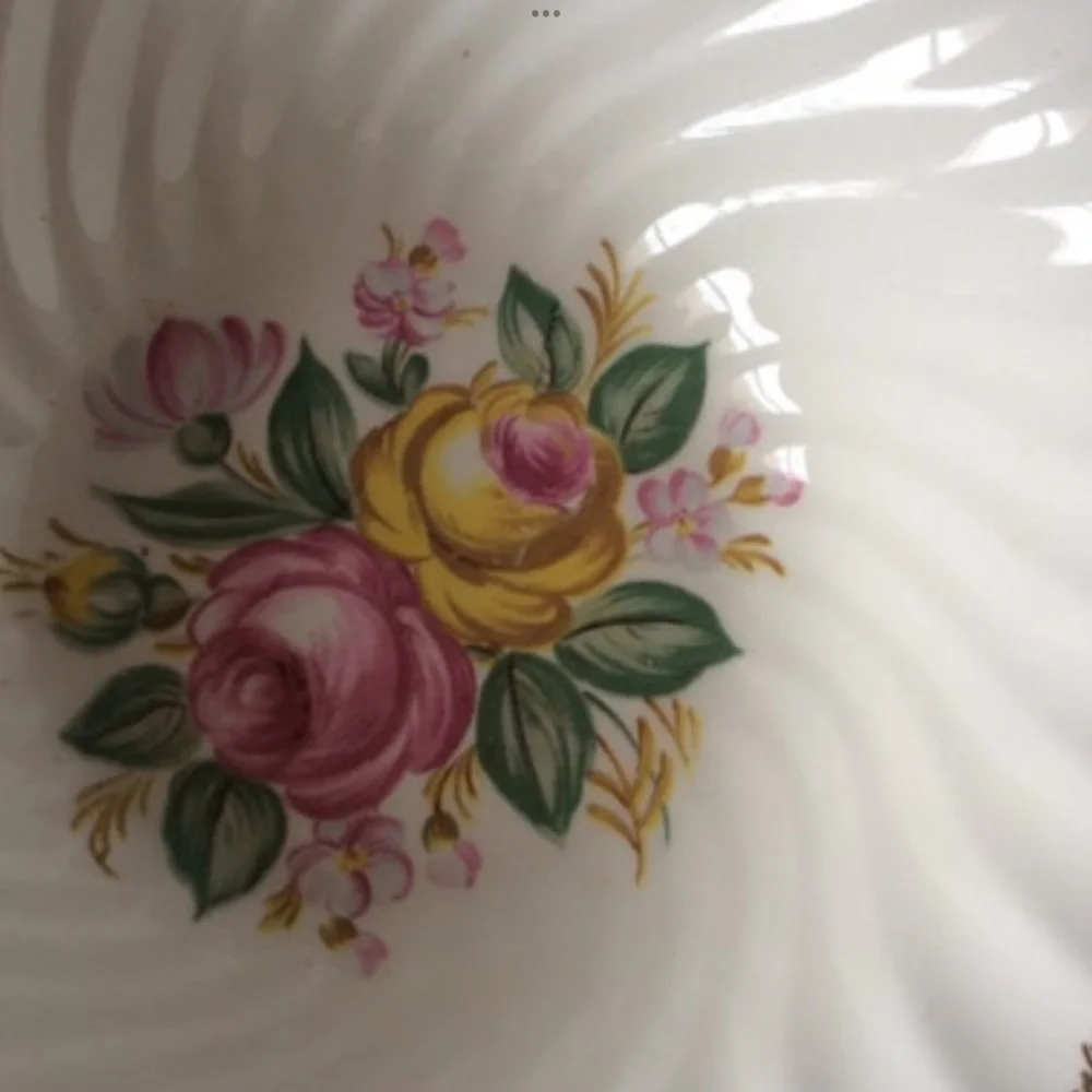 Vintage Floral Serving Bowl Royal China Scalloped Edges 22k Gold Rim Large